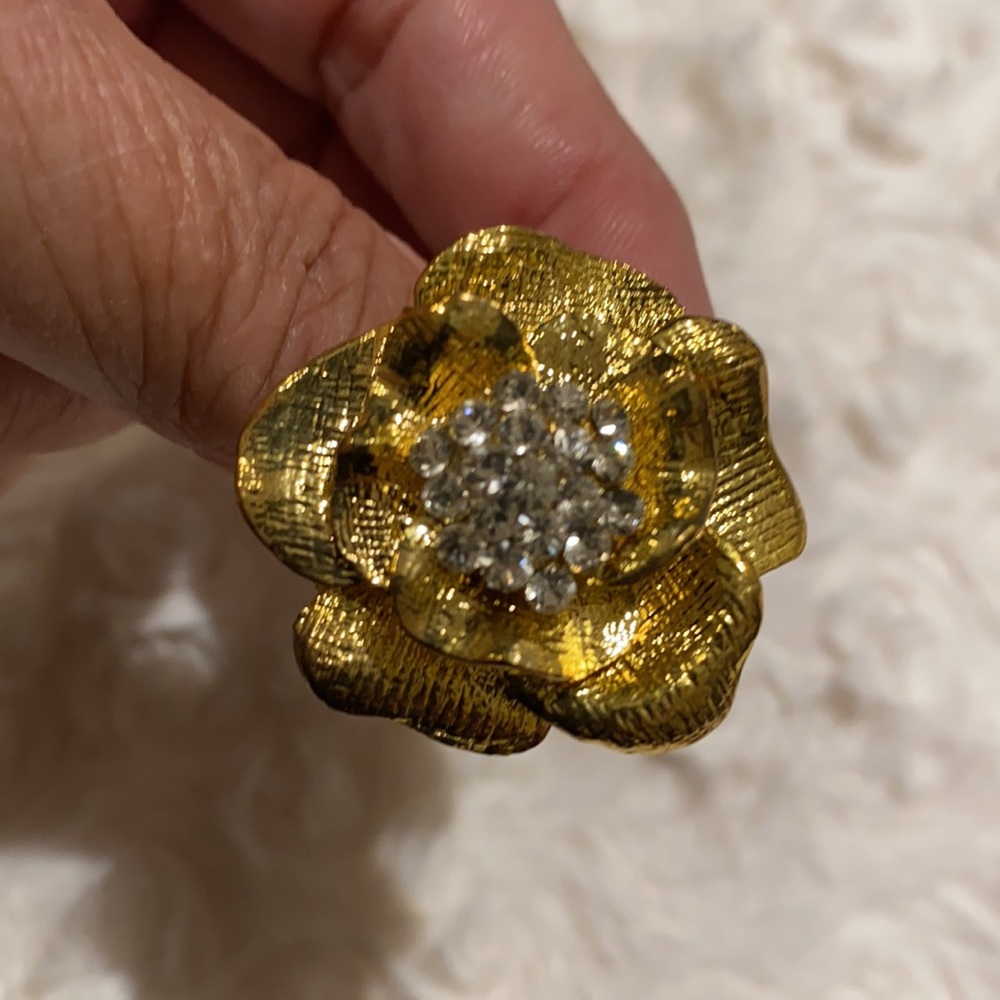 Cache Gold Rose Ring - Picture 9 of 9
